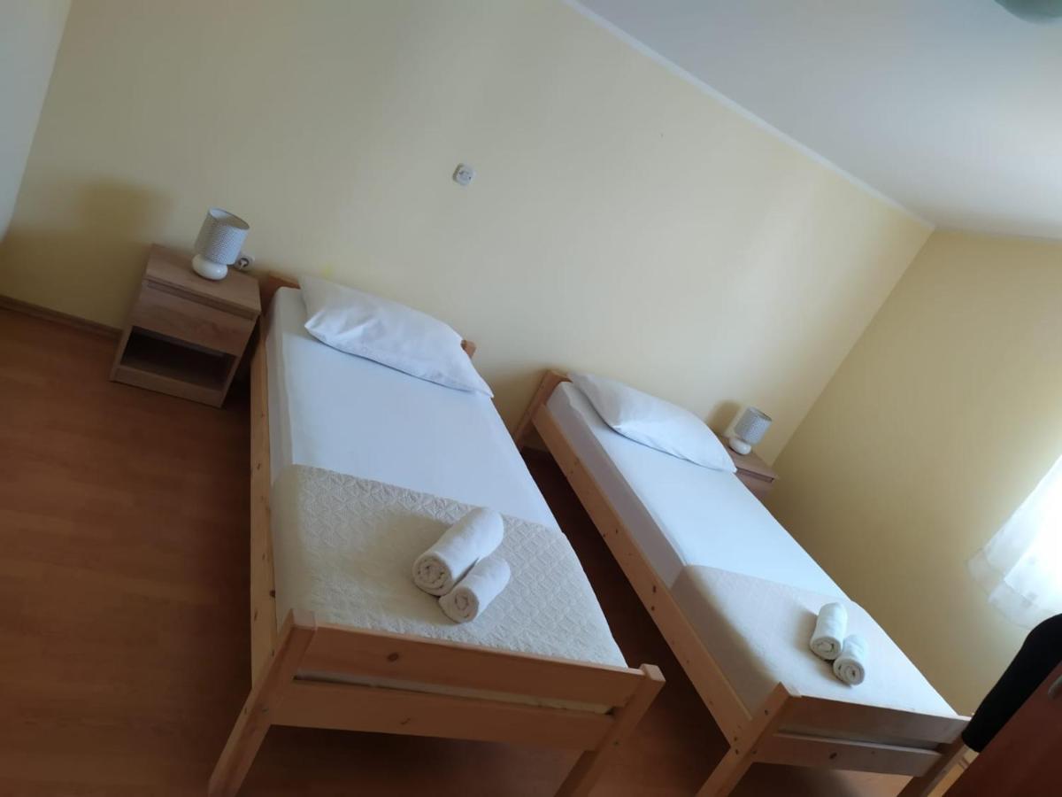 Apartments Marta Kastel Novi Exterior photo